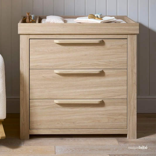 Oakly Dresser