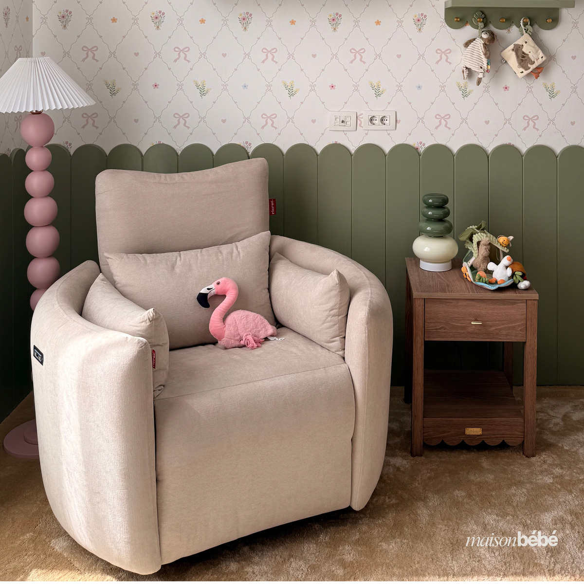 The Willow Commode