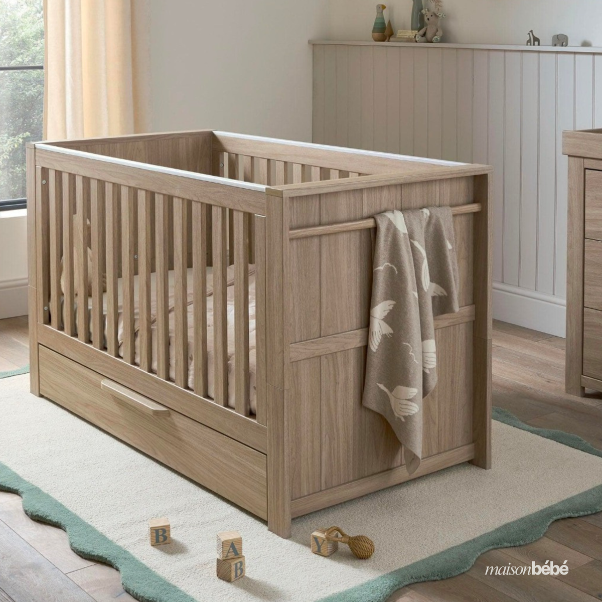Oakly Crib